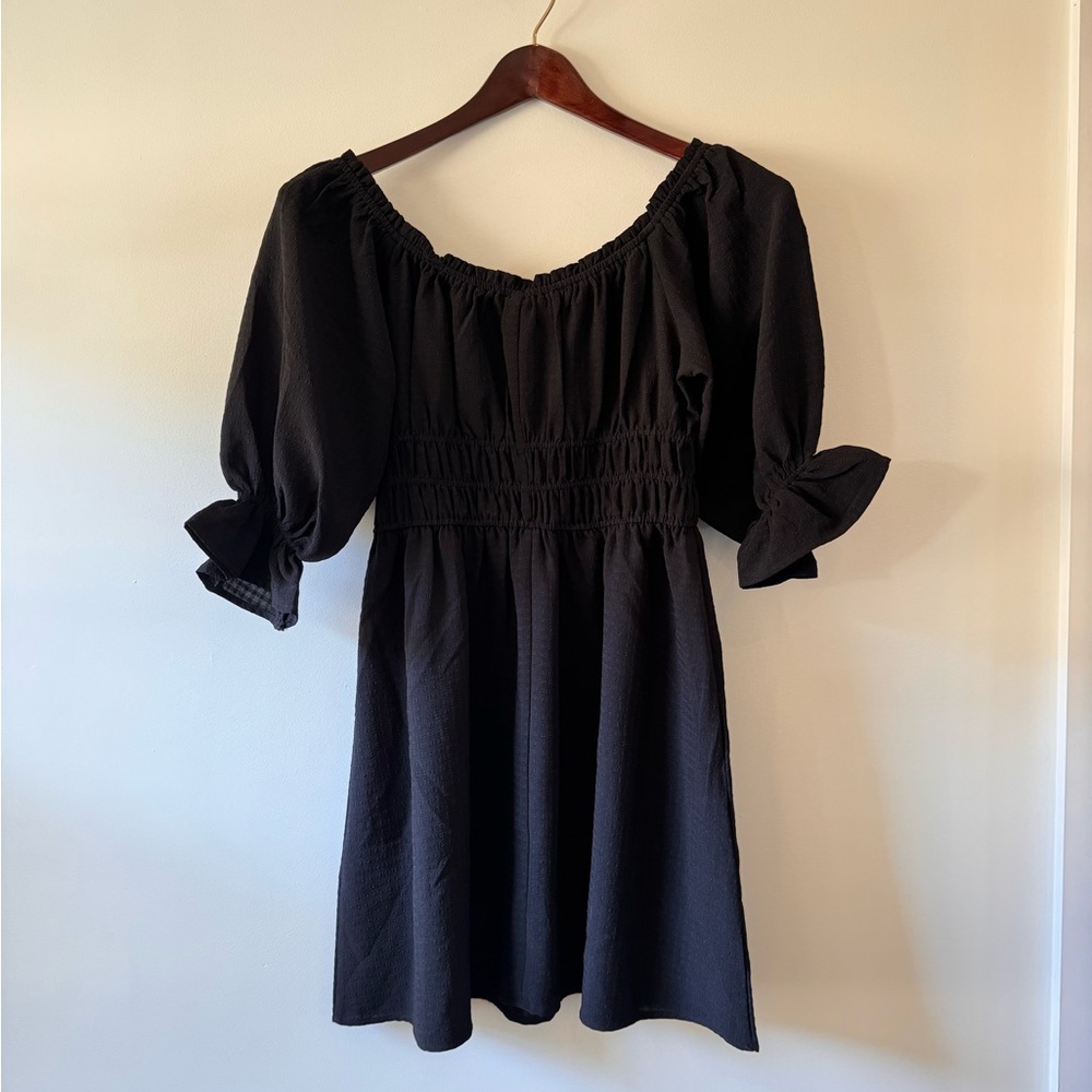 H&M Black Off-Shoulder Dress